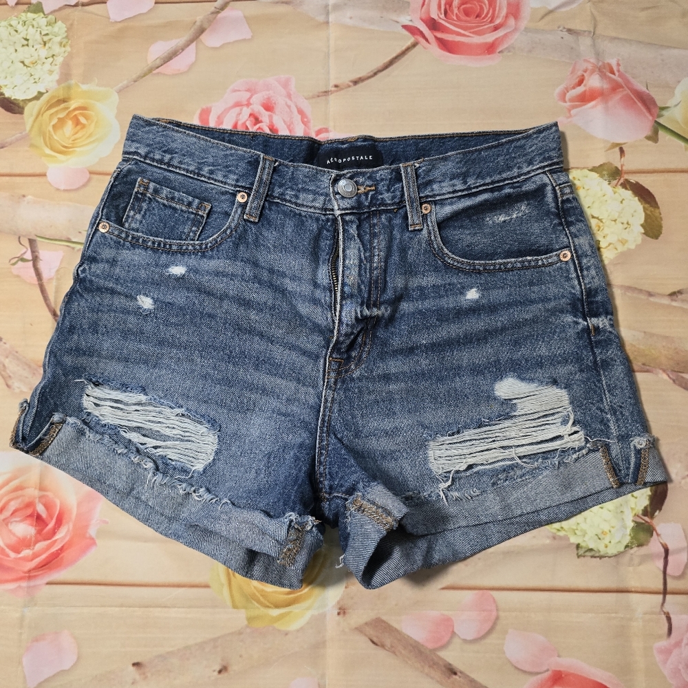 Aero mom short